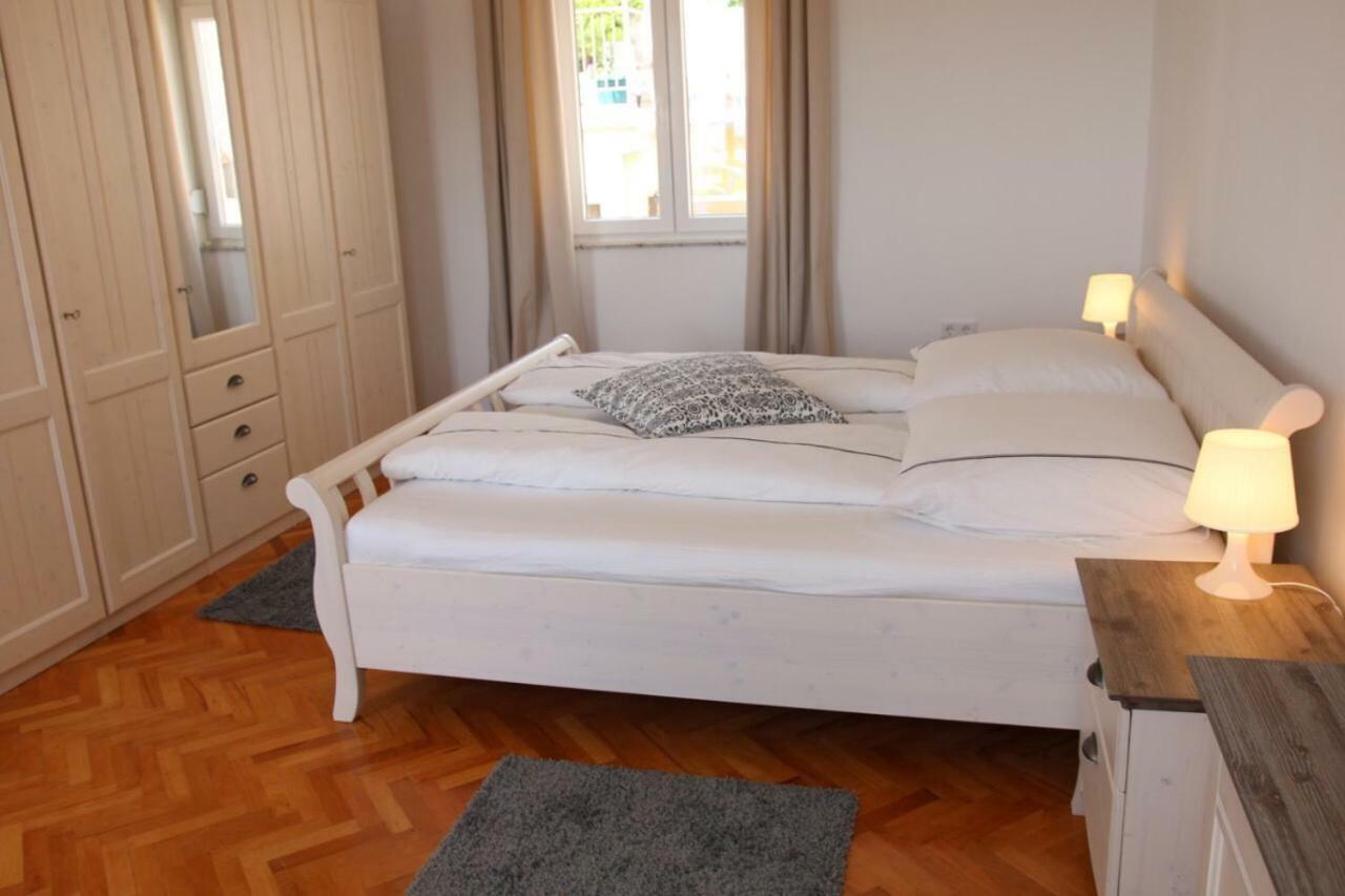 Central House Nona Crikvenica Extérieur photo