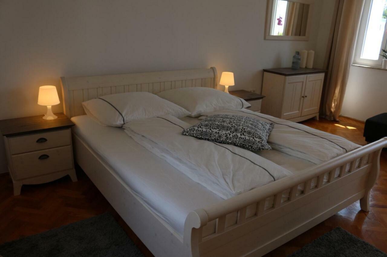 Central House Nona Crikvenica Extérieur photo