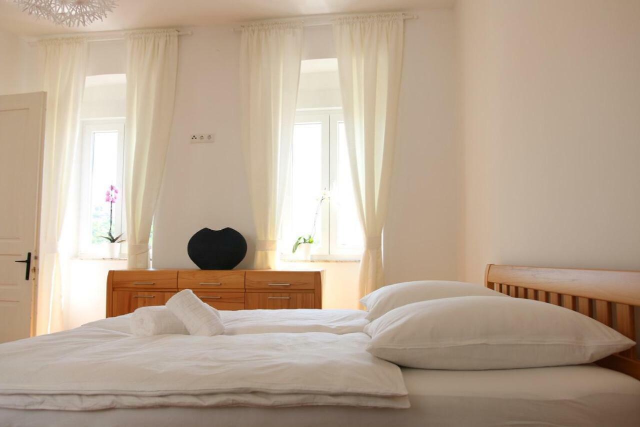 Central House Nona Crikvenica Extérieur photo